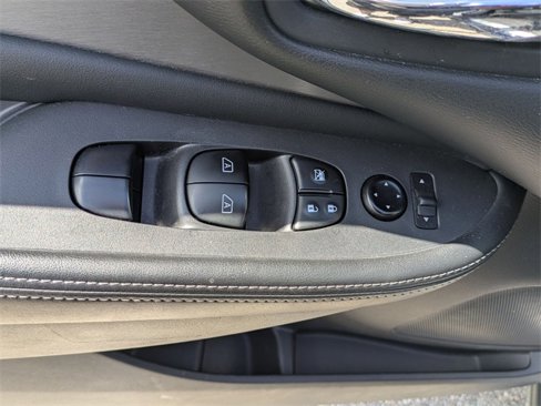Used 2023 Nissan Murano S image 13