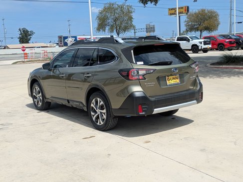 Used 2020 Subaru Outback Touring w/ Popular Package #2 image 5