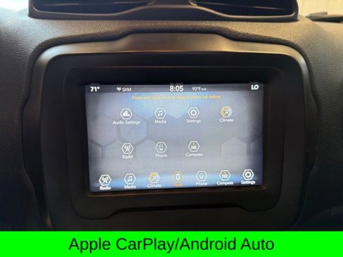 Used 2018 Jeep Renegade Latitude image 11