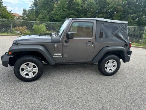 Used 2017 Jeep Wrangler Sport image 8
