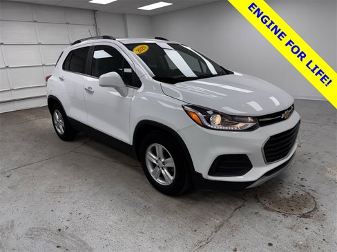 Used 2020 Chevrolet Trax LT w/ LT Convenience Package image 3