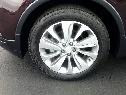 Used 2018 Buick Encore Preferred image 2