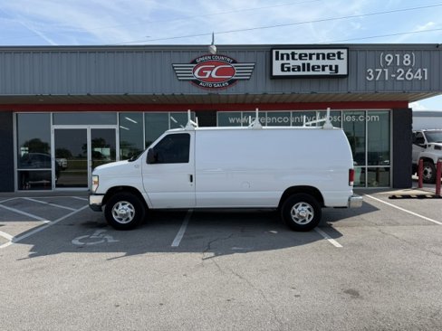 Used 2011 Ford E-350 and Econoline 350 Super Duty image 5