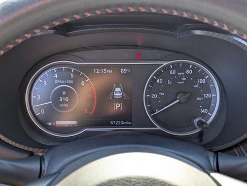 Used 2021 Nissan Versa SR w/ Convenience Package image 14