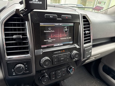 Used 2015 Ford F150 XLT w/ Equipment Group 302A Luxury image 2