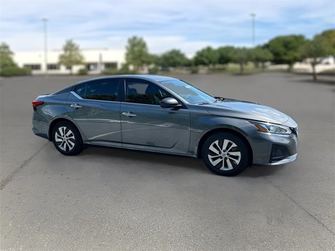Certified 2024 Nissan Altima 2.5 S image 1