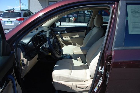 Used 2012 Kia Sorento LX w/ Convenience Pkg image 10
