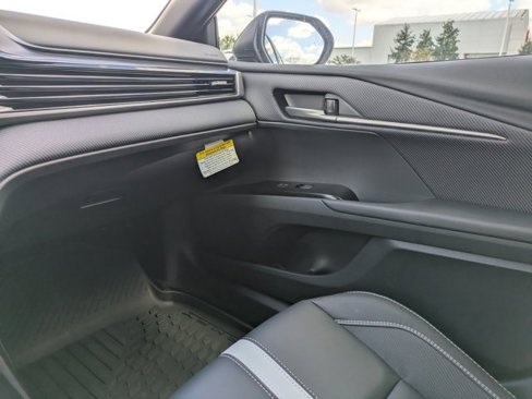 New 2026 Toyota Camry SE image 18