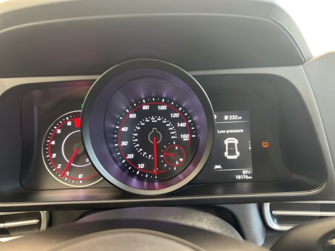 Used 2023 Hyundai Elantra SEL w/ Preferred Accessory Package image 14