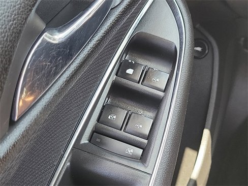 Used 2018 Chevrolet Cruze LT image 21