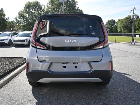 Used 2023 Kia Soul LX image 6