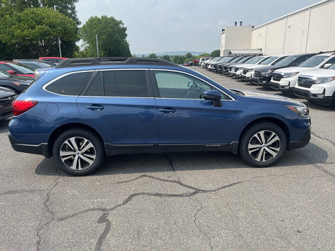 Used 2019 Subaru Outback 2.5i Limited image 4