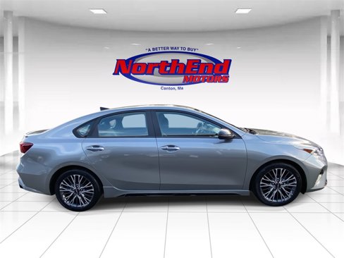 Used 2022 Kia Forte GT-Line w/ GT-Line Technology Package image 9