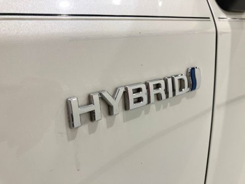 Used 2012 Toyota Prius V Five image 12