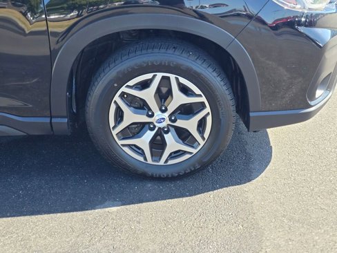 Used 2020 Subaru Forester Premium image 4