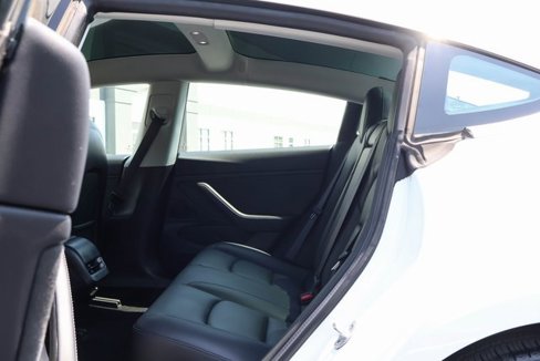 Used 2019 Tesla Model 3 Standard Range Plus image 56