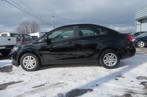 Used 2017 Chevrolet Sonic LS image 9