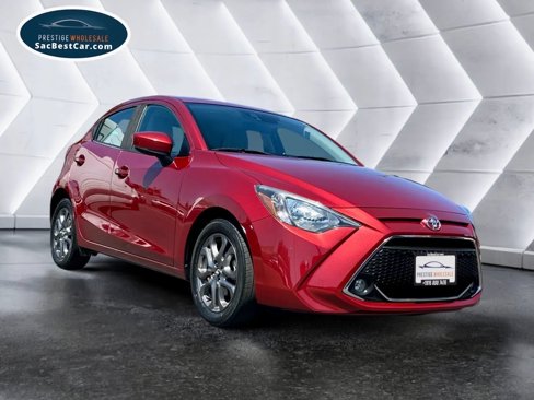 Used 2020 Toyota Yaris LE image 3