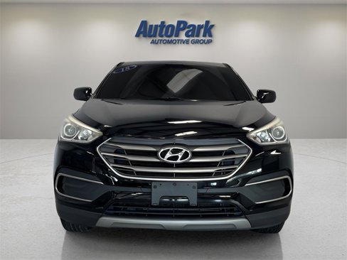 Used 2018 Hyundai Santa Fe Sport image 2