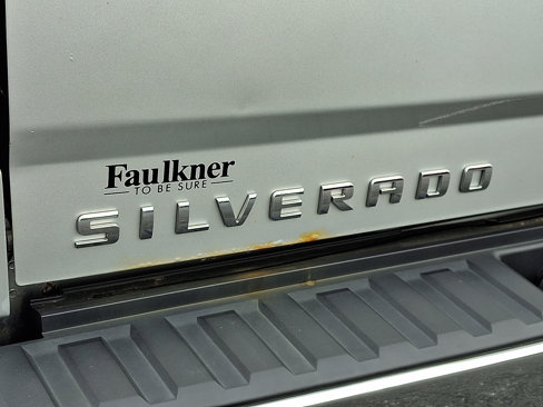 Used 2018 Chevrolet Silverado 1500 LT w/ All Star Edition image 29
