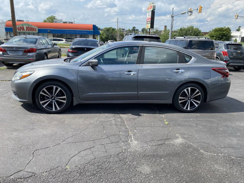 Used 2017 Nissan Altima 2.5 SR image 3