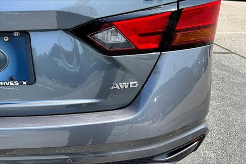 Used 2020 Nissan Altima 2.5 SV image 9