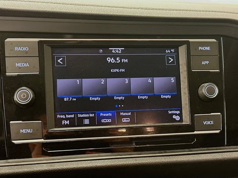 Used 2024 Volkswagen Jetta SE image 21