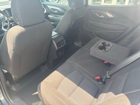 Used 2024 GMC Terrain SLE w/ Driver Convenience Package image 21