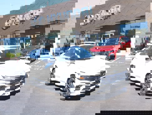 New 2025 Hyundai Elantra Sport image 1