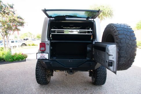 Used 2014 Jeep Wrangler Sahara image 23