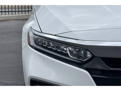 Used 2020 Honda Accord EX image 42