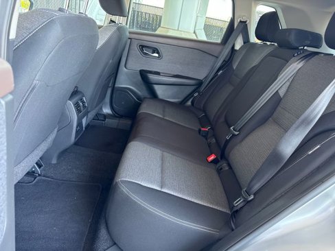 Used 2023 Nissan Rogue SV image 25