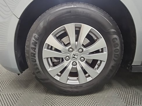 Used 2016 Honda Odyssey EX-L image 41