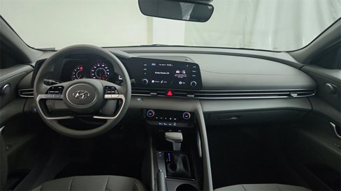 Used 2023 Hyundai Elantra SEL image 17