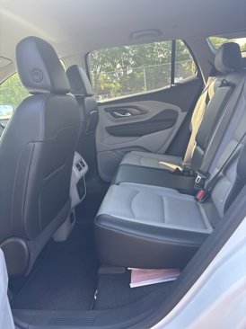 Used 2022 GMC Terrain SLT image 12