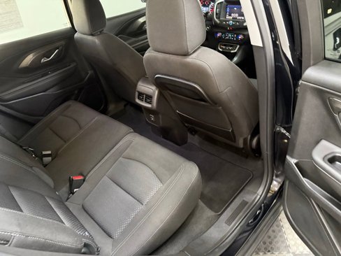 Used 2023 GMC Terrain SLE w/ Driver Convenience Package image 30
