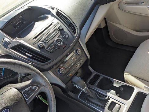 Used 2018 Ford Escape SE image 15