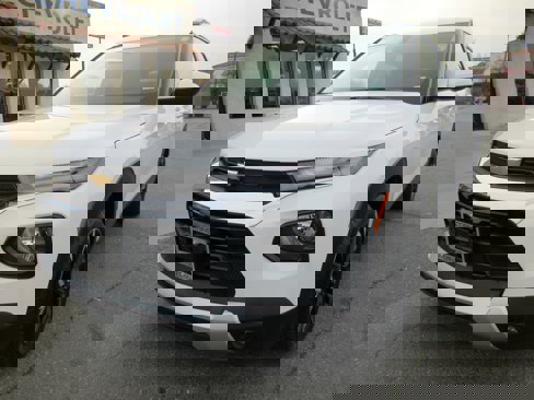 Used 2023 Chevrolet TrailBlazer LT image 1