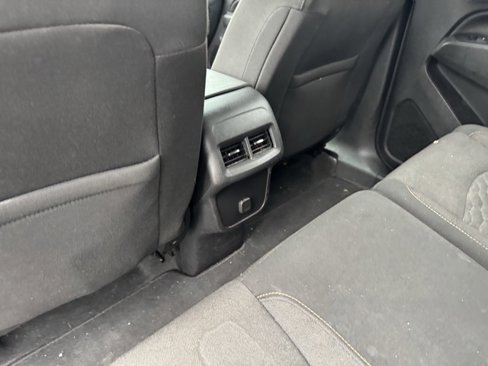 Used 2018 Chevrolet Equinox LT image 20