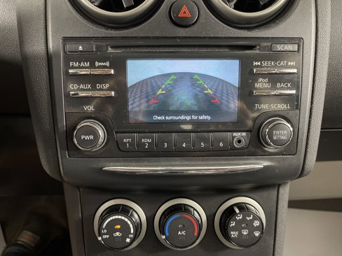 Used 2014 Nissan Rogue S image 22