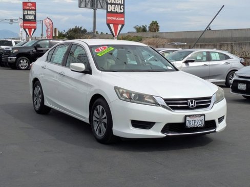 Used 2015 Honda Accord LX image 3