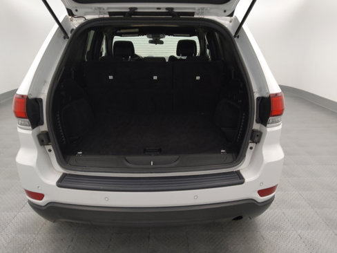 Used 2020 Jeep Grand Cherokee Laredo image 29