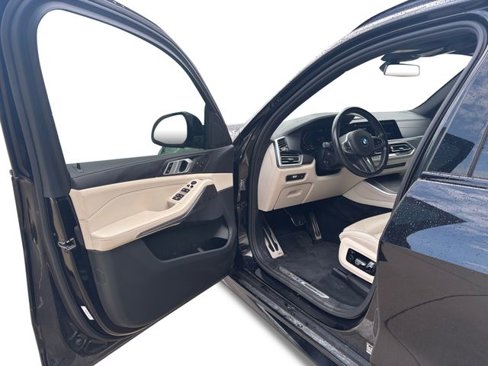 Used 2022 BMW X5 xDrive40i w/ M Sport Package image 20
