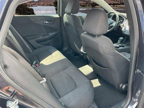 Used 2023 Chevrolet Malibu LT image 36
