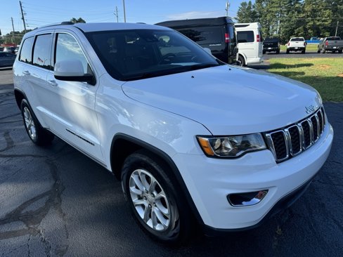 Used 2021 Jeep Grand Cherokee Laredo X image 10