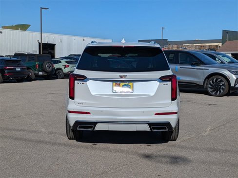 Used 2022 Cadillac XT6 Premium Luxury image 4