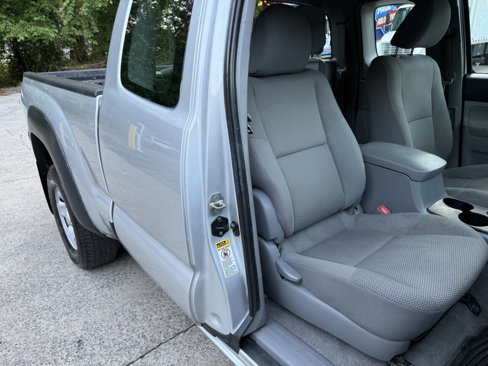 Used 2010 Toyota Tacoma 4x4 Access Cab image 17