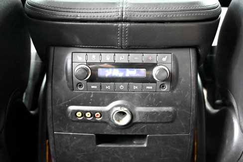 Used 2011 Cadillac Escalade ESV Luxury image 39