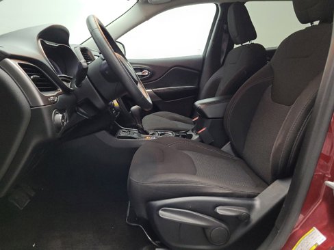 Used 2019 Jeep Cherokee Latitude w/ Popular Appearance Group image 17