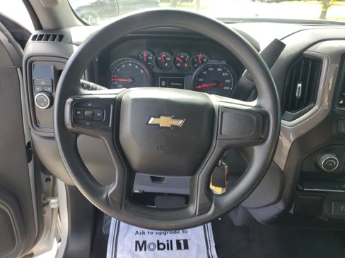 Used 2020 Chevrolet Silverado 1500 Custom w/ Custom Value Package image 13
